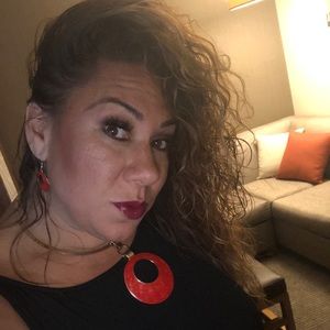 Meet your Posher, Rachelle